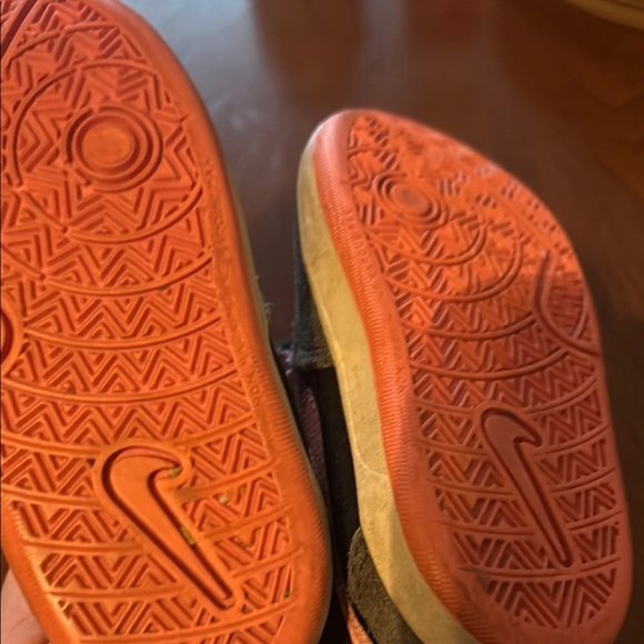 Nike Pink and Black Sneakers with Strap - Picture 3 of 5